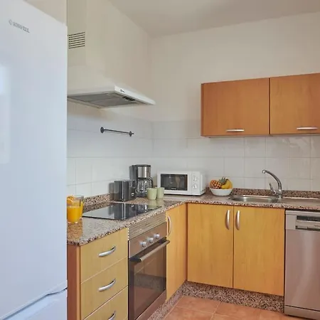 Casa Maria Duplex With Sea & Mountain Views, 15 Minutes Walk From The Marina Rubicon Semesterbostad