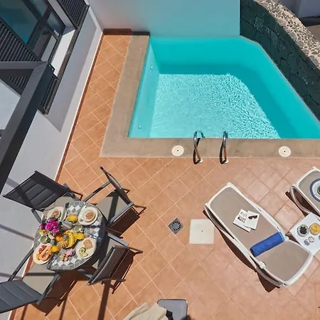 Semesterbostad Casa Maria Duplex With Sea & Mountain Views, 15 Minutes Walk From The Marina Rubicon Playa Blanca (Lanzarote)