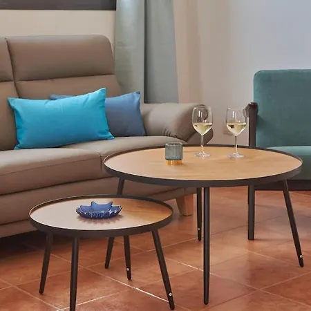 בית נופש Casa Maria Duplex With Sea & Mountain Views, 15 Minutes Walk From The Marina Rubicon פלאיה בלנקה