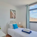 別荘 Casa Maria Duplex With Sea & Mountain Views, 15 Minutes Walk From The Marina Rubicon *
