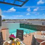 Casa Maria Duplex With Sea & Mountain Views, 15 Minutes Walk From The Marina Rubicon プラヤ・ブランカ