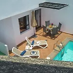 別荘 Casa Maria Duplex With Sea & Mountain Views, 15 Minutes Walk From The Marina Rubicon プラヤ・ブランカ