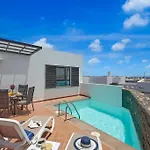 Casa Maria Duplex With Sea & Mountain Views, 15 Minutes Walk From The Marina Rubicon 別荘