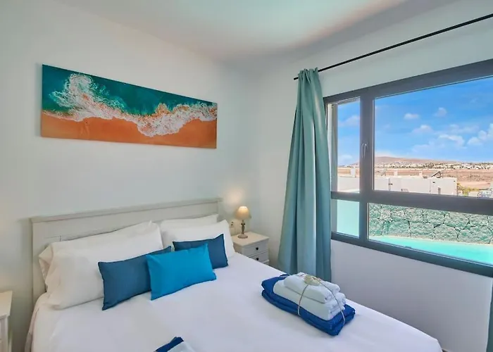 Casa Maria Duplex With Sea & Mountain Views, 15 Minutes Walk From The Marina Rubicon Casa vacanze