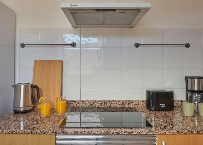 Casa Maria Duplex With Sea & Mountain Views, 15 Minutes Walk From The Marina Rubicon Casa vacanze *